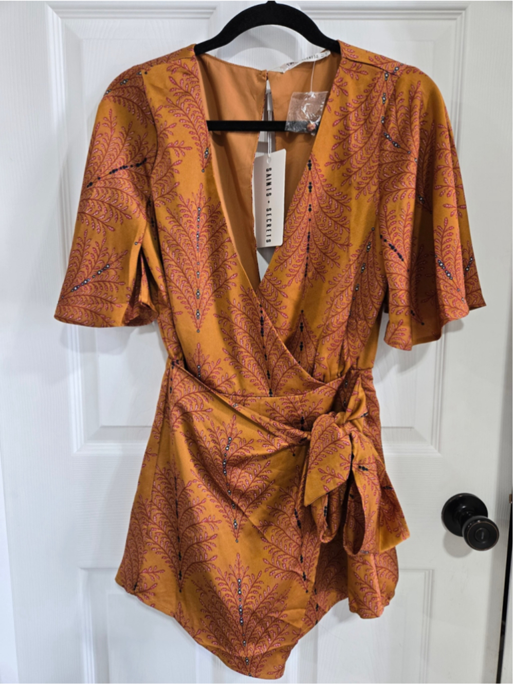 Women's Saints + Secrets Romper Size S Tan Red Leaf Print Wrap Front